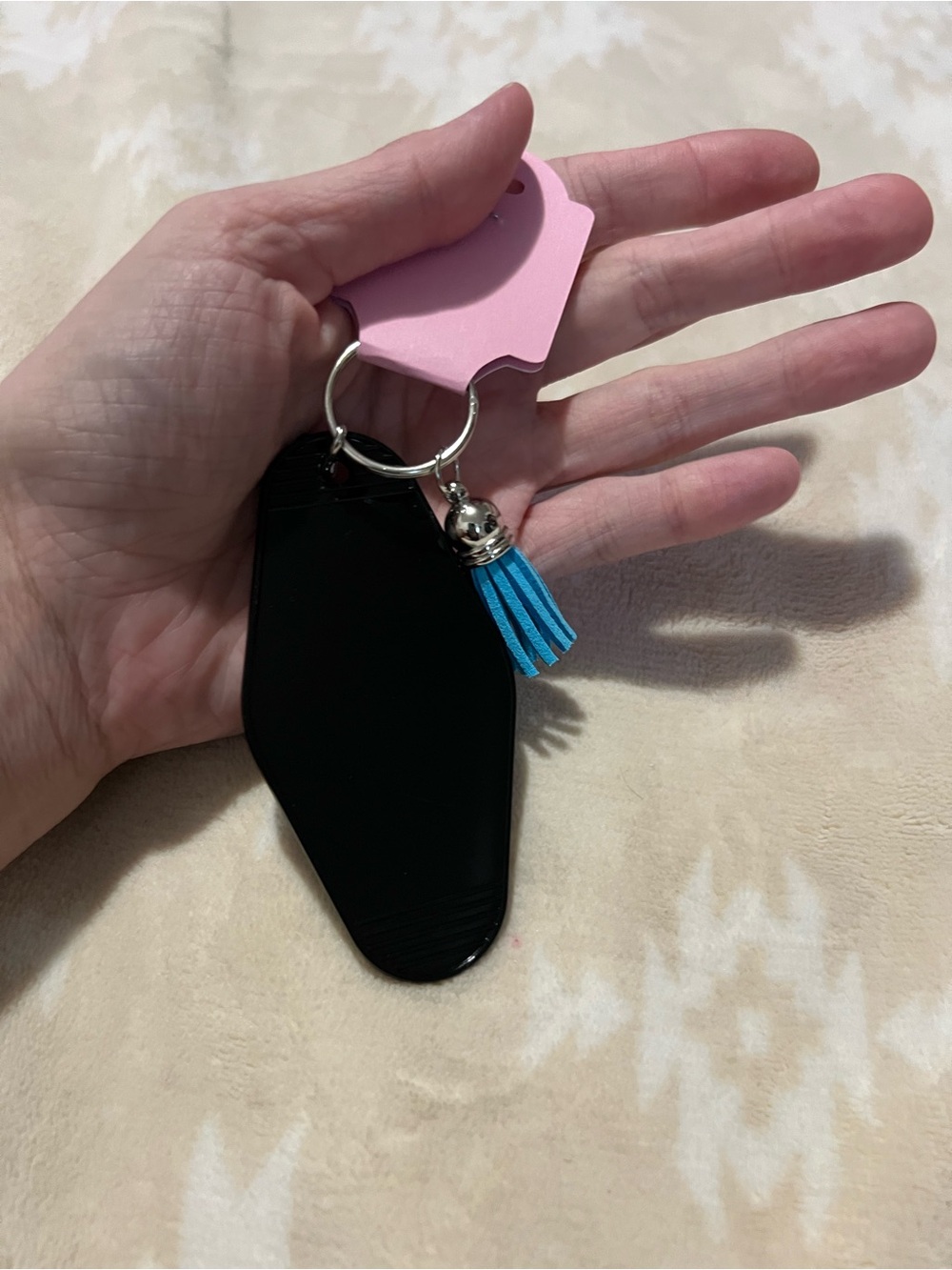 Autism Acceptance Keychain 🧩 - Picture 4 of 4
